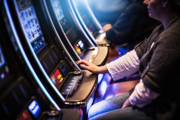 AduQ card game interface on sw5000 platform